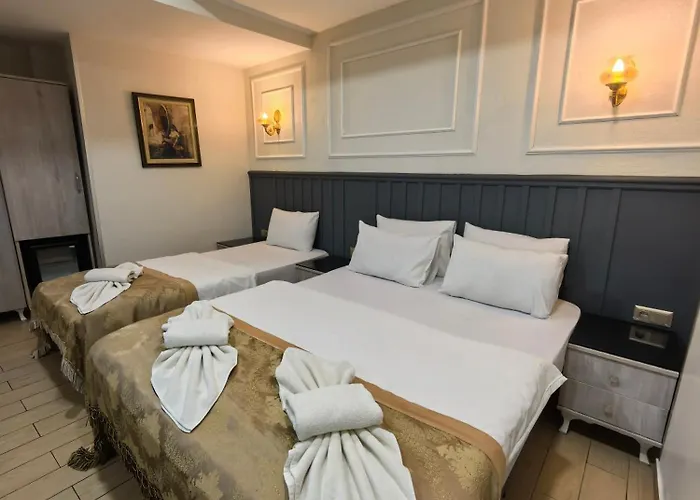 Apple Tree Hotel